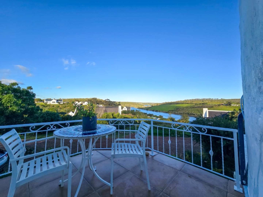 3 Bedroom Property for Sale in Stilbaai Oos Western Cape